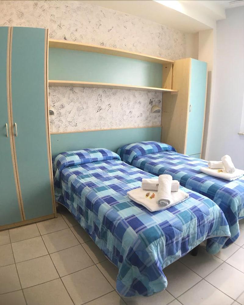 Hotel New Happy Rimini Dış mekan fotoğraf