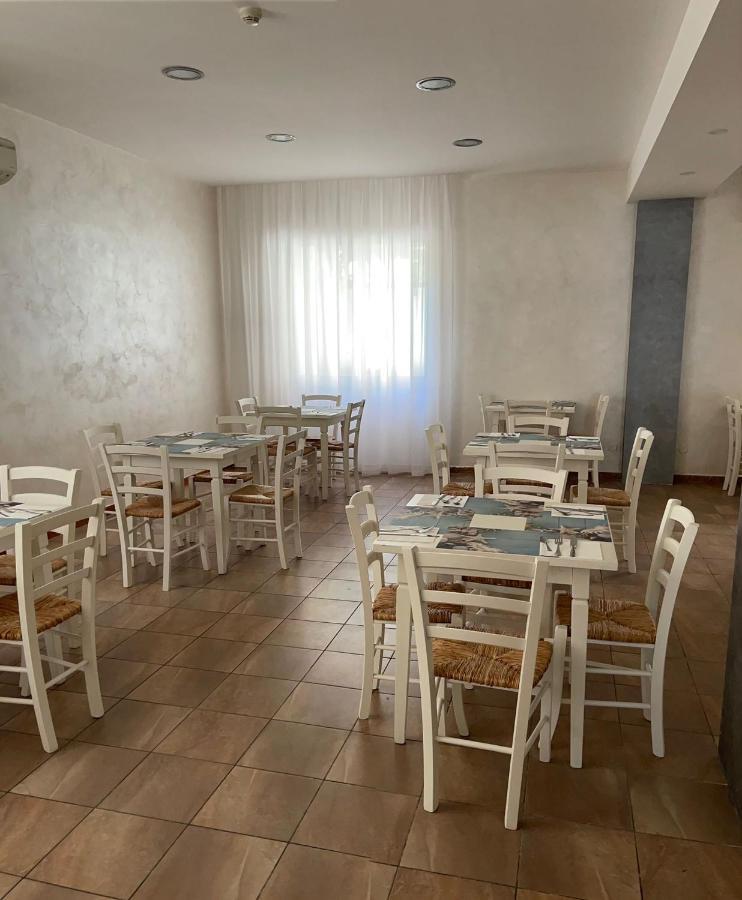 Hotel New Happy Rimini Dış mekan fotoğraf